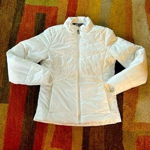 North Face Women’s Puffer Jacket Size Medium!
